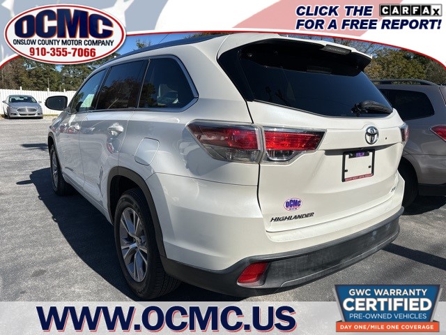2015 Toyota Highlander XLE photo 2
