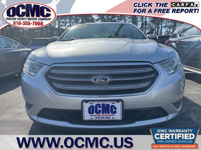 2015 Ford Taurus SEL's photo