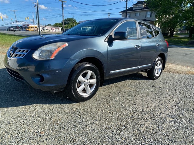 Nissan Rogue S AWD in Burlington