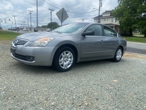 Picture of a 2009 Nissan Altima 2.5 S