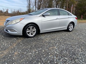 Picture of a 2013 Hyundai Sonata GLS