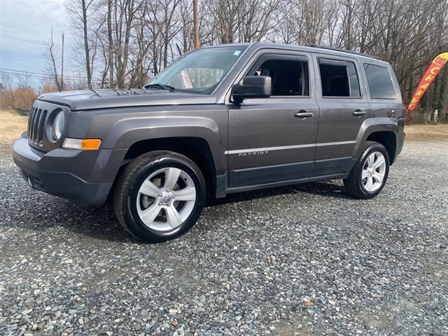 Jeep Patriot Latitude 4WD in Burlington