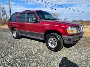 Picture of a 1996 Ford Explorer XLT 4-Door 2WD
