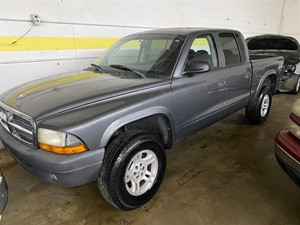 2004 Dodge Dakota Sport Quad Cab 4WD for sale by dealer