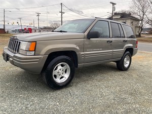 Picture of a 1998 Jeep Grand Cherokee Laredo 4WD