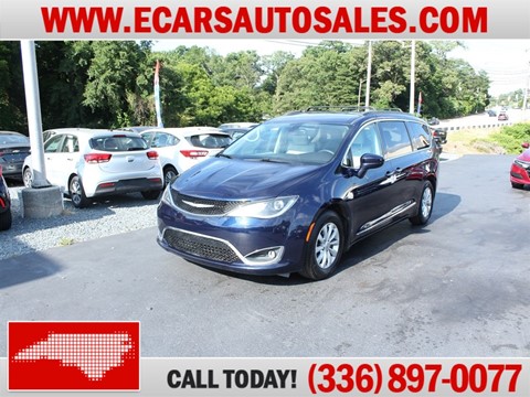 2017 CHRYSLER PACIFICA TOURING L