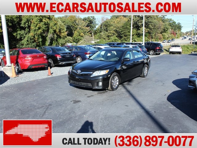 Toyota Camry Hybrid Sedan in Greensboro