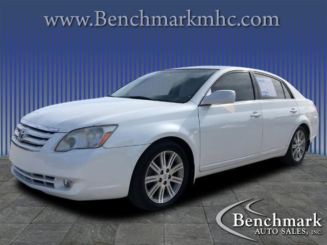Picture of a used 2007 Toyota Avalon 