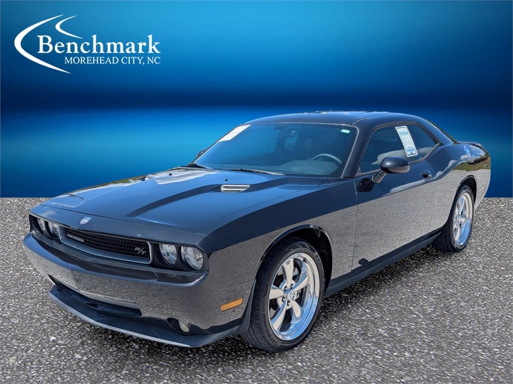 2010 Dodge Challenger R/T's photo
