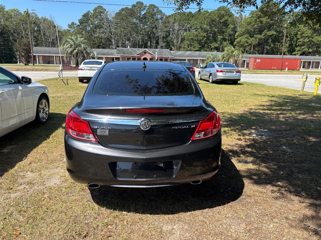 2013 Buick Regal Premium 1