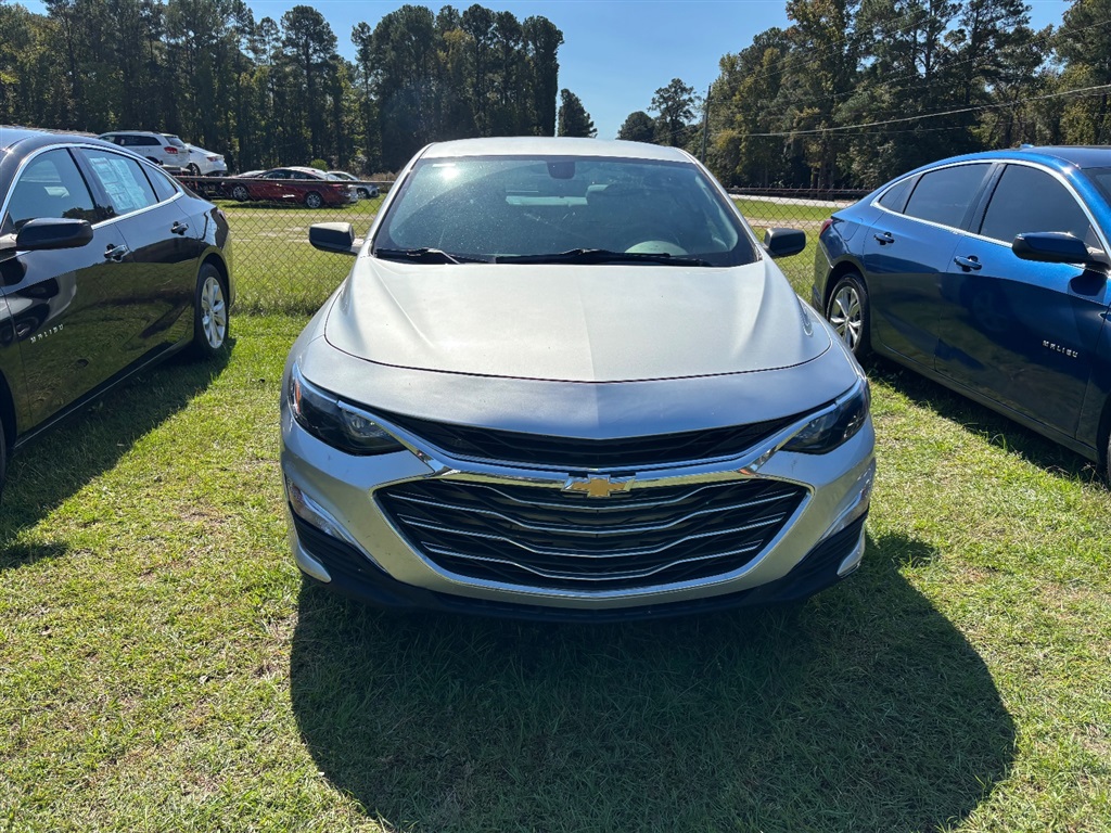 2020 Chevrolet Malibu's photo