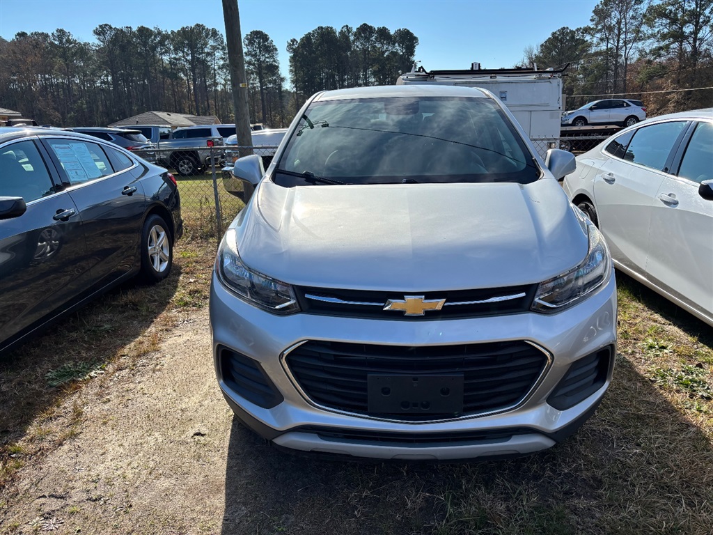 2017 Chevrolet Trax LS's photo