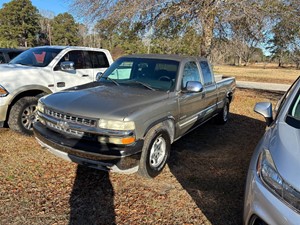 Picture of a 2001 Chevrolet Silverado 1500 Ext. Cab Short Bed 2WD
