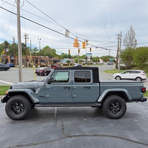 2025 Jeep Gladiator