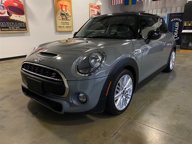 2019 MINI Hardtop 2 Door S's photo