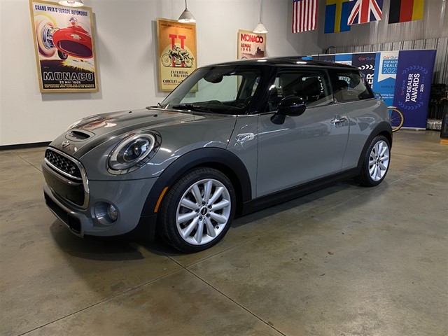 Mini Cooper S in Greer
