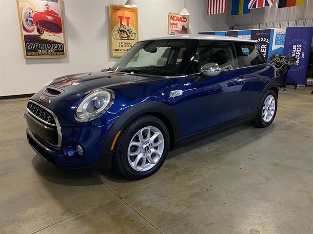 Mini Cooper S in Greer