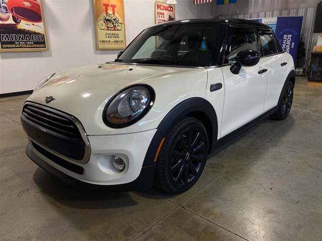 2016 MINI Cooper - 4 Door's photo