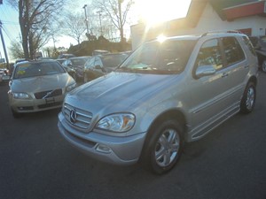 Picture of a 2005 Mercedes-Benz M-Class ML350