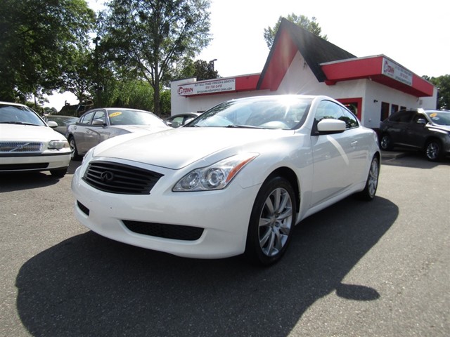 Infiniti G Coupe G37x AWD in Raleigh