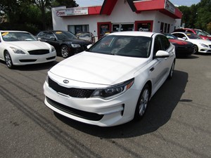 Picture of a 2018 Kia Optima LX