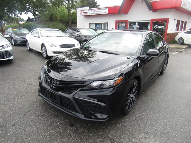 Toyota Camry SE in Raleigh