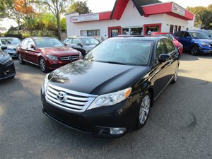 Picture of a 2012 Toyota Avalon Limited