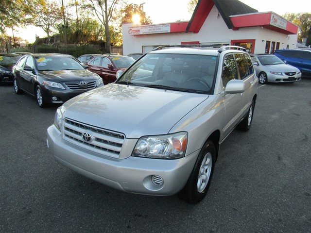 Toyota Highlander 2WD in Raleigh