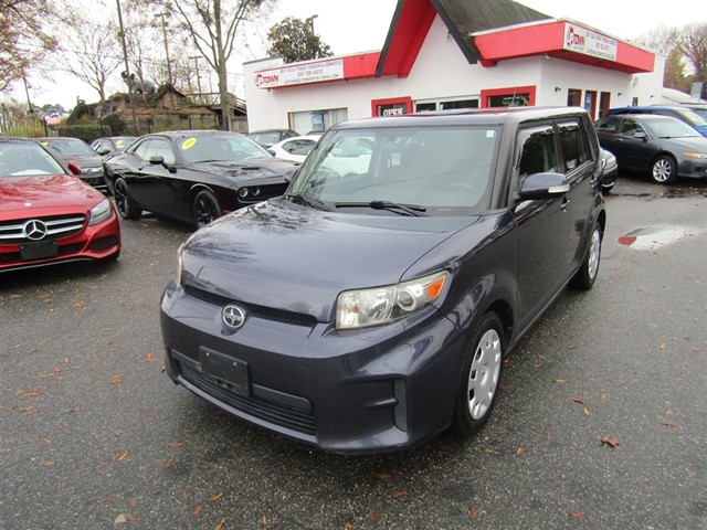 Scion xB 5-Door Wagon 4-Spd AT in Raleigh