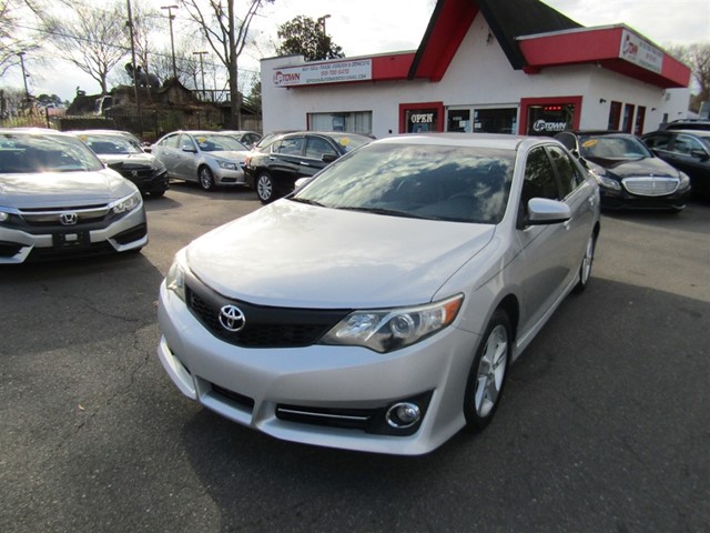 Toyota Camry SE in Raleigh