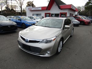 Picture of a 2014 Toyota Avalon Hybrid Limited