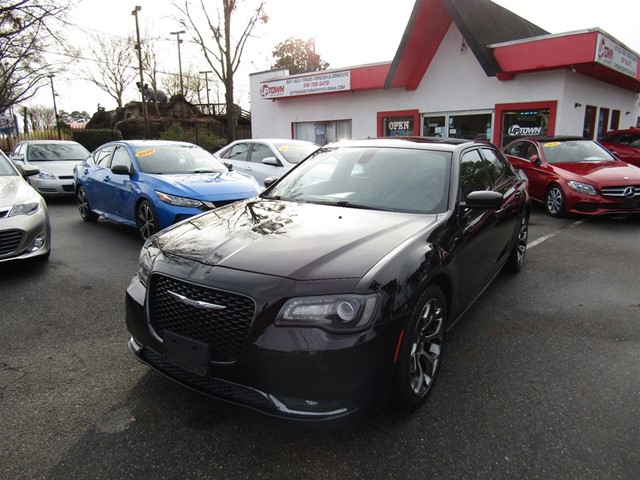 Chrysler 300 S V6 RWD in Raleigh