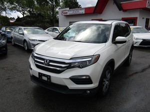 Picture of a 2017 Honda Pilot EXL 4WD
