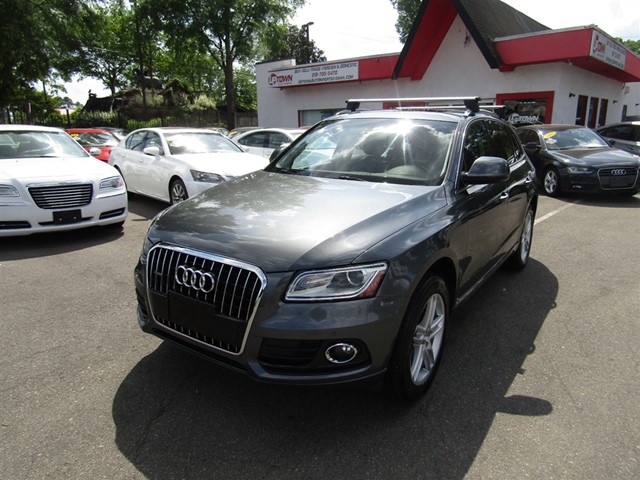 Audi Q5 2.0T Premium quattro in Raleigh