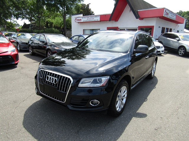 Audi Q5 2.0T Premium Plus quattro in Raleigh