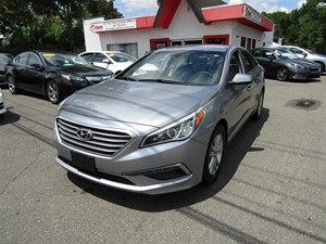 Picture of a 2015 Hyundai Sonata SE