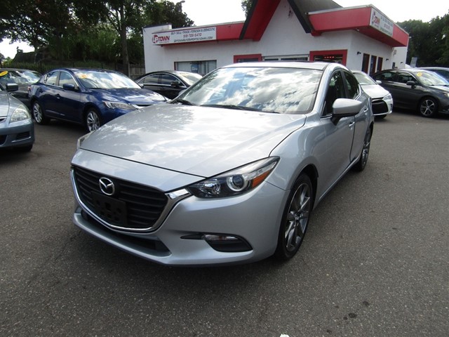 Mazda MAZDA3 s Touring AT 4-Door in Raleigh