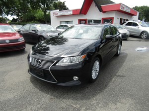 Picture of a 2013 Lexus ES 350 Sedan