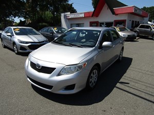 Picture of a 2010 Toyota Corolla LE 4-Speed AT