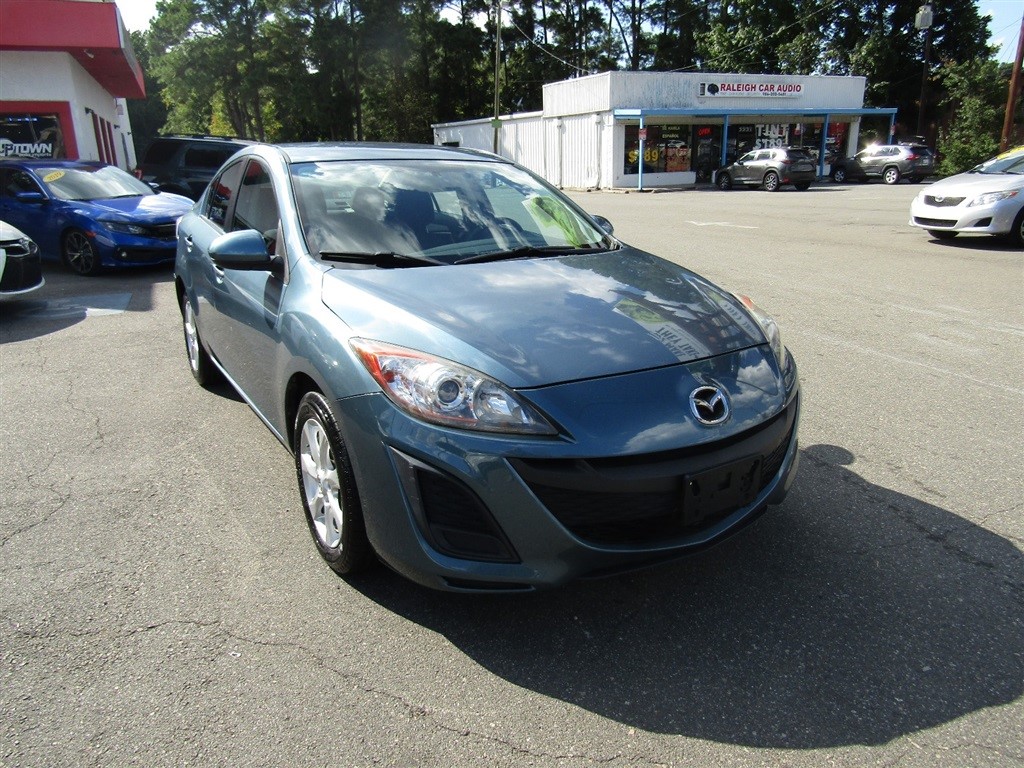 2011 Mazda Mazda3 Touring photo 10
