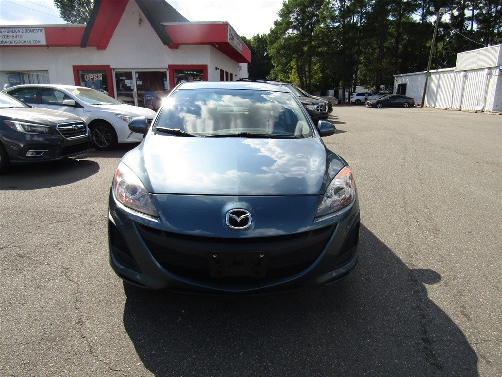 2011 Mazda Mazda3 Touring photo 2