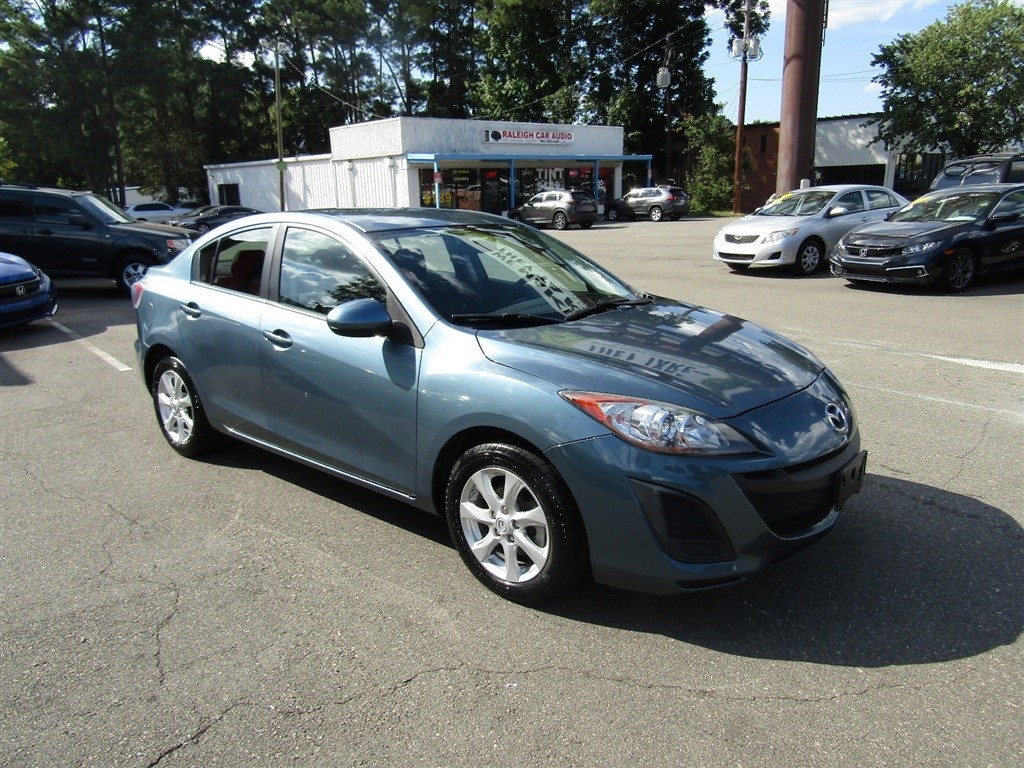 2011 Mazda Mazda3 Touring photo 9