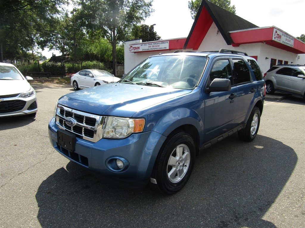 2009 Ford Escape XLT photo 12