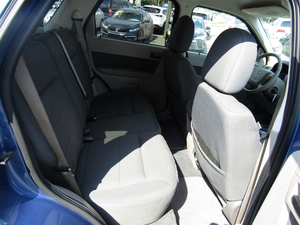2009 Ford Escape XLT photo 20