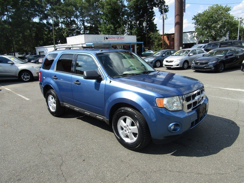 2009 Ford Escape XLT photo 9