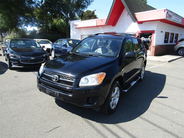 Toyota RAV4 Base I4 2WD in Raleigh