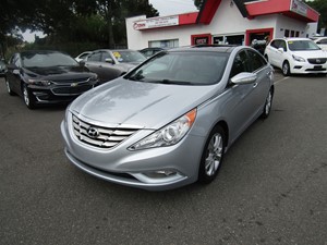Picture of a 2012 Hyundai Sonata Limited Auto