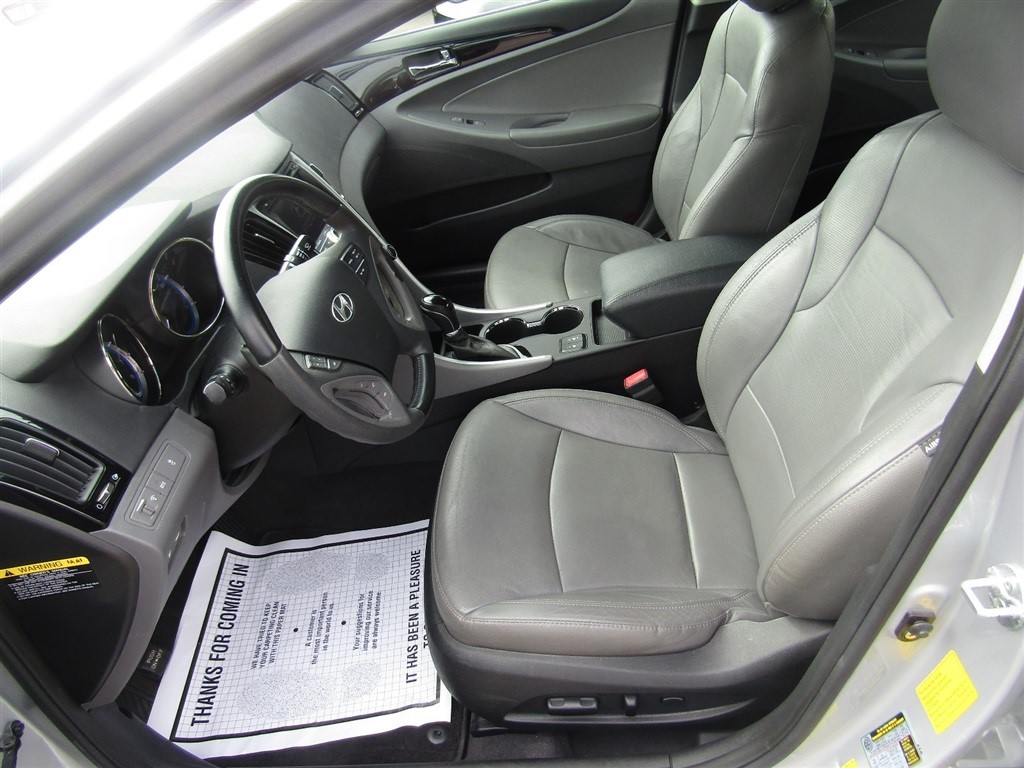 2012 Hyundai Sonata Limited photo 14