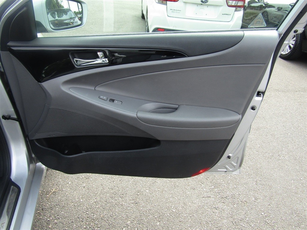 2012 Hyundai Sonata Limited photo 20