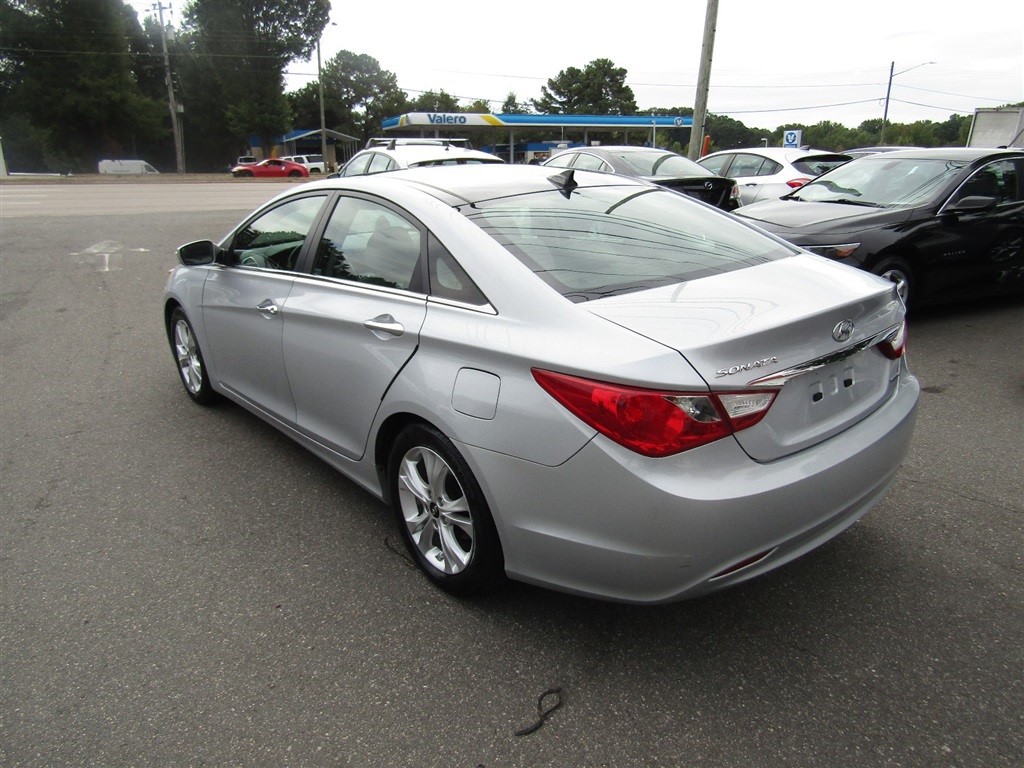 2012 Hyundai Sonata Limited photo 5